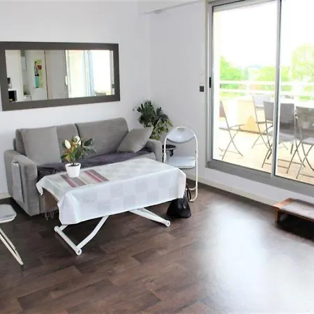 Ville D'automne, T2, 4 Couchages Avec Terrasse Pleine Vue Bassin *