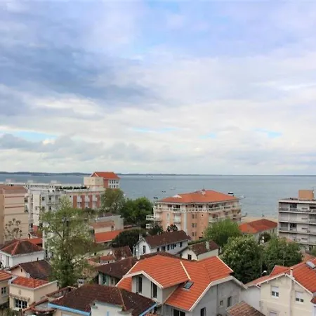 Ville D'automne, T2, 4 Couchages Avec Terrasse Pleine Vue Bassin Appartement *